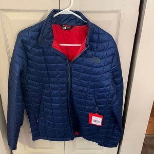Brand new mens small north face jacket